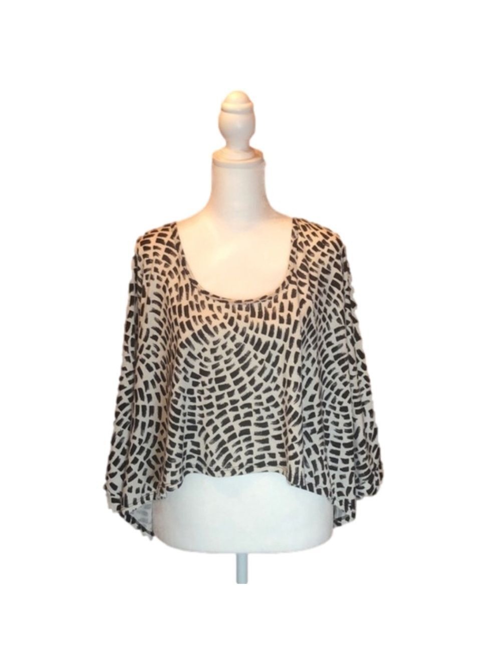 MATERIAL GIRL Fun & Vibrant Print Crop Top Size XS